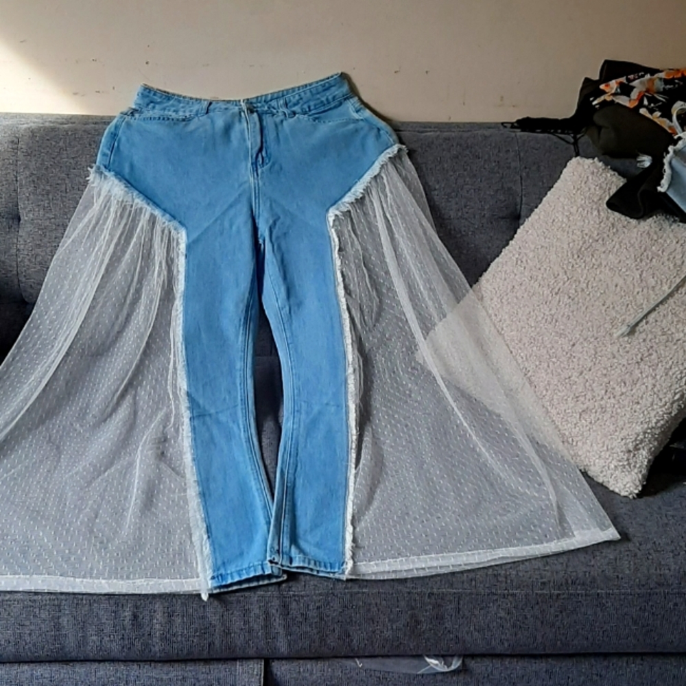 Culottes with mesh insert